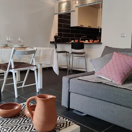 House With Dream Panoramic Terrace In The Heart Of Bosa, 80 Sqm With Bbq And Breathtaking View *