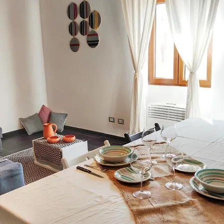 House With Dream Panoramic Terrace In The Heart Of Bosa, 80 Sqm With Bbq And Breathtaking View